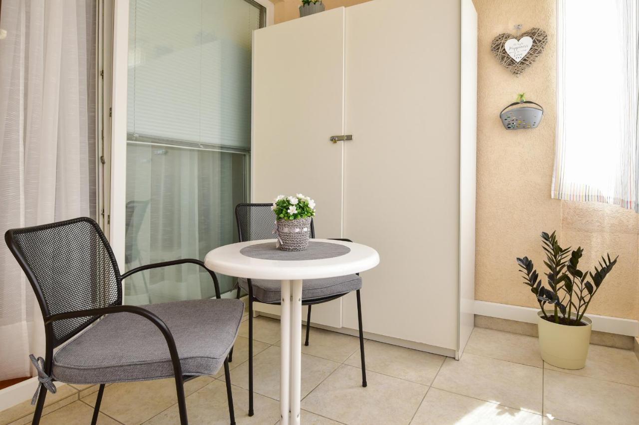 Heart Of Makarska Apartment Exterior photo