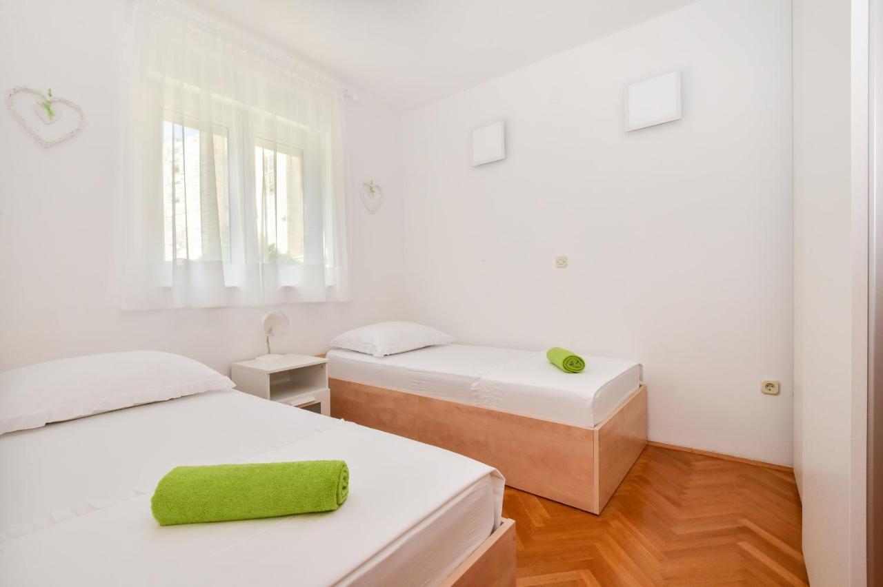 Heart Of Makarska Apartment Exterior photo